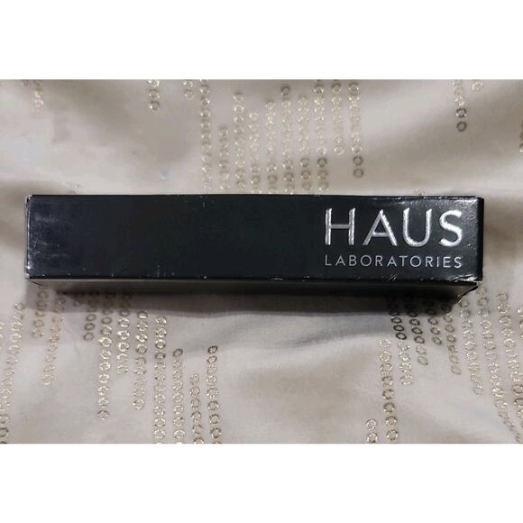 Haus Labs by Lady Gaga Glam Attack Eye Liquid Shimmer Powder-Crystal Remedy - Picture 4 of 7